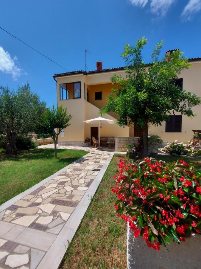 Apartment Dekovic Пореч Экстерьер фото